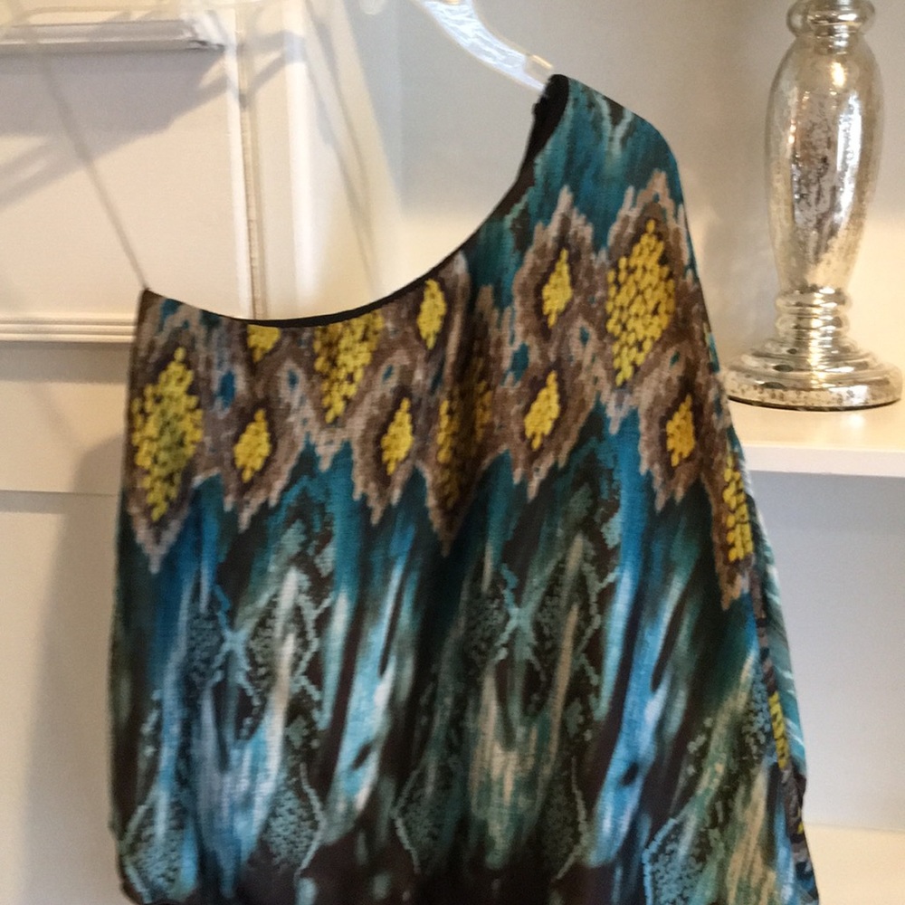 🔥 new with tags bare shoulder silky top - Picture 3 of 4